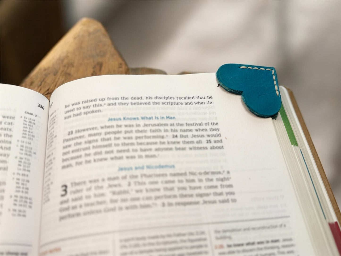 Book Nook Pair (Corner Bookmark)