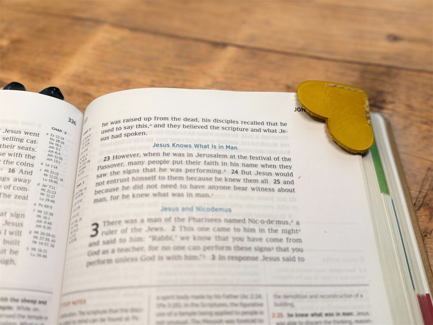 Book Nook Pair (Corner Bookmark)